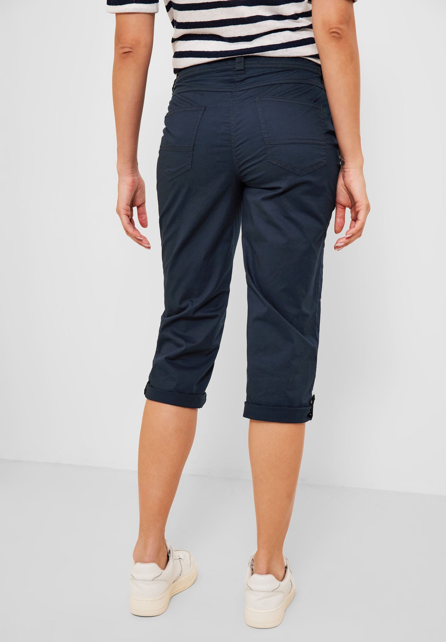 Casual Fit Hose in 3/4