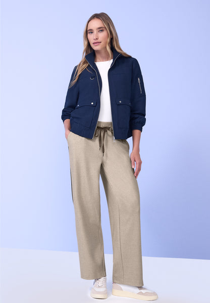 Street One Damen Hose Straight Leg Loose Fit Mid Waist Modern Elastischer Bund