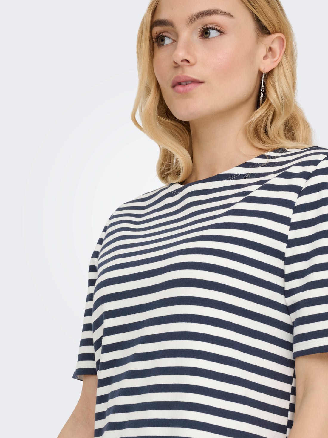 ONLY JdY JDY Damen Kleid Rundhals Kurzarm Normal geschnitten 95% Baumwolle