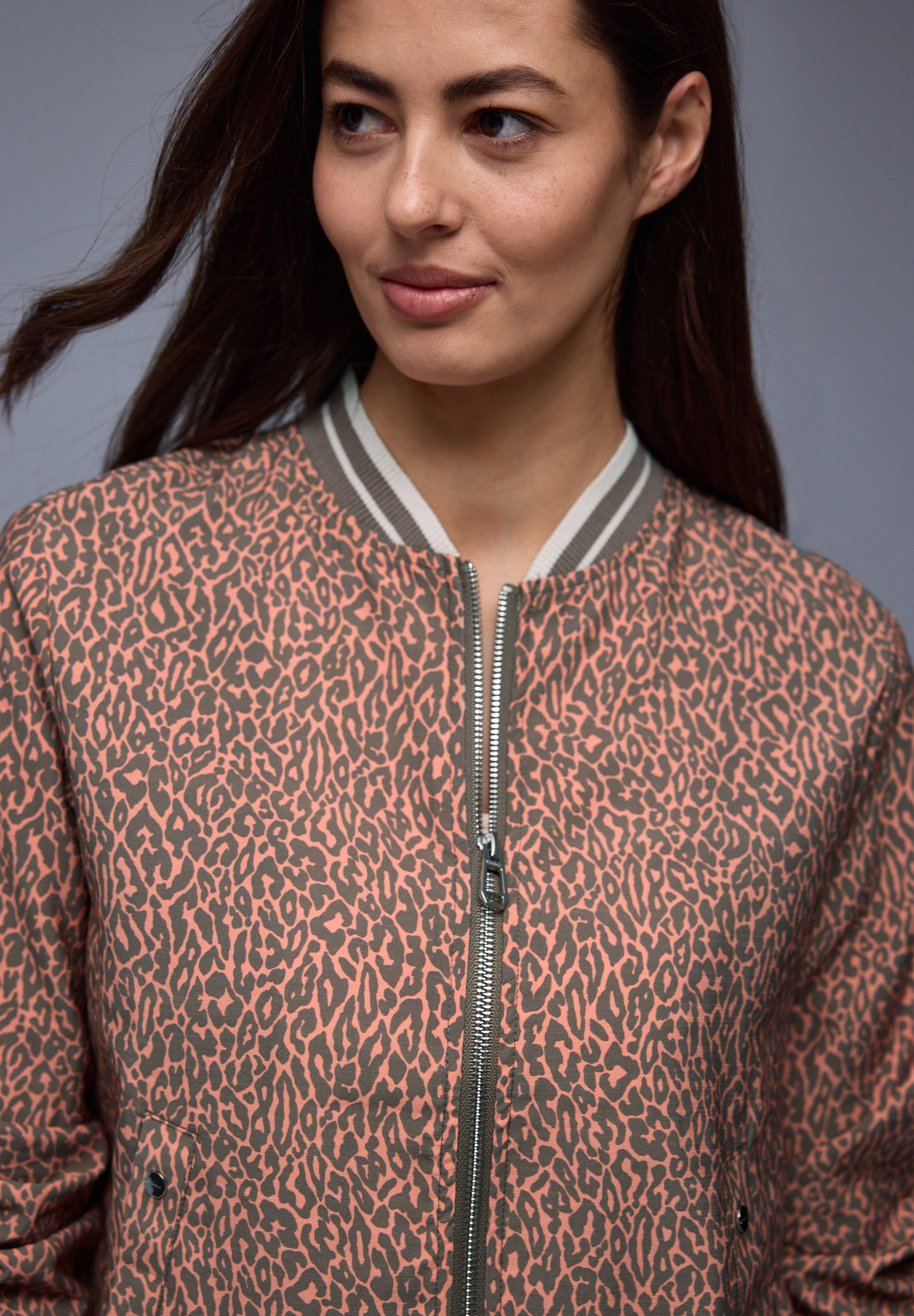 Street One Damen Blouson Rundhals Reißverschluss Modern und lässig