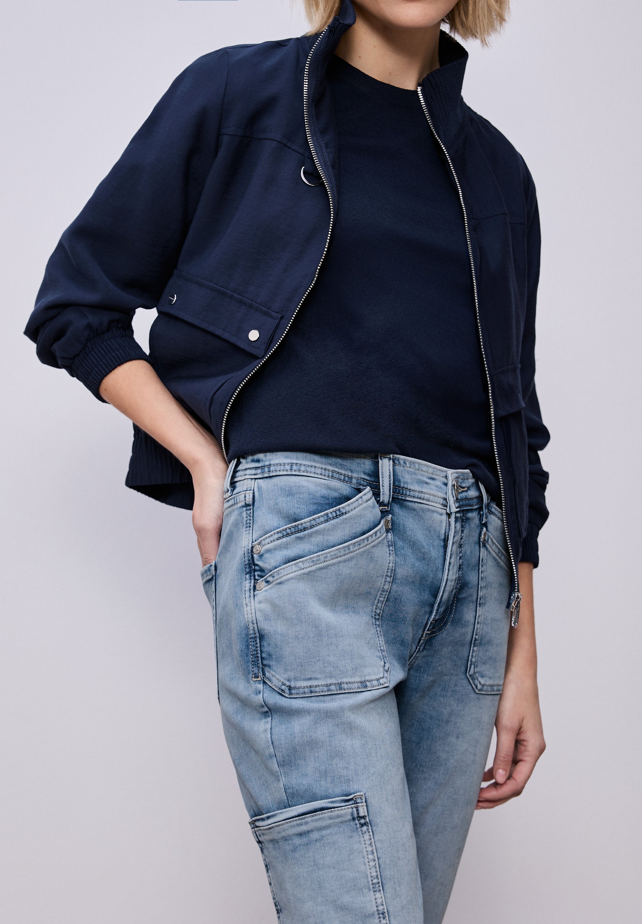Street One Damen Cargo Jeans Style Charlie mit Bleached-Look und elastischem Bund