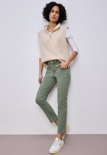 Street One Damen Cargo Jeans Charlie Loose Fit Slim Legs elastischer Bund Cargotaschen