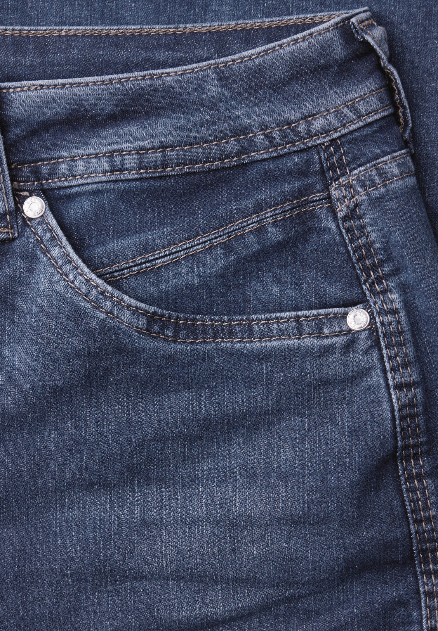 Barrel Leg Jeans