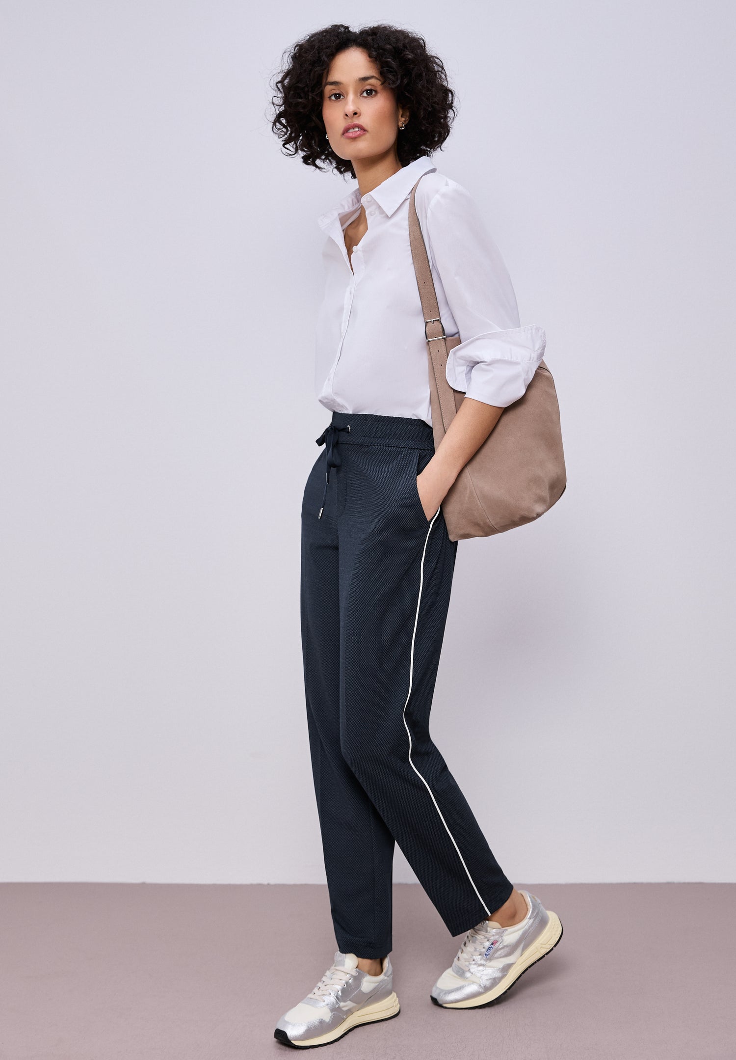 Street One Damen Stoffhose Bonny Loose Fit Slim Legs Mid Waist Bequem