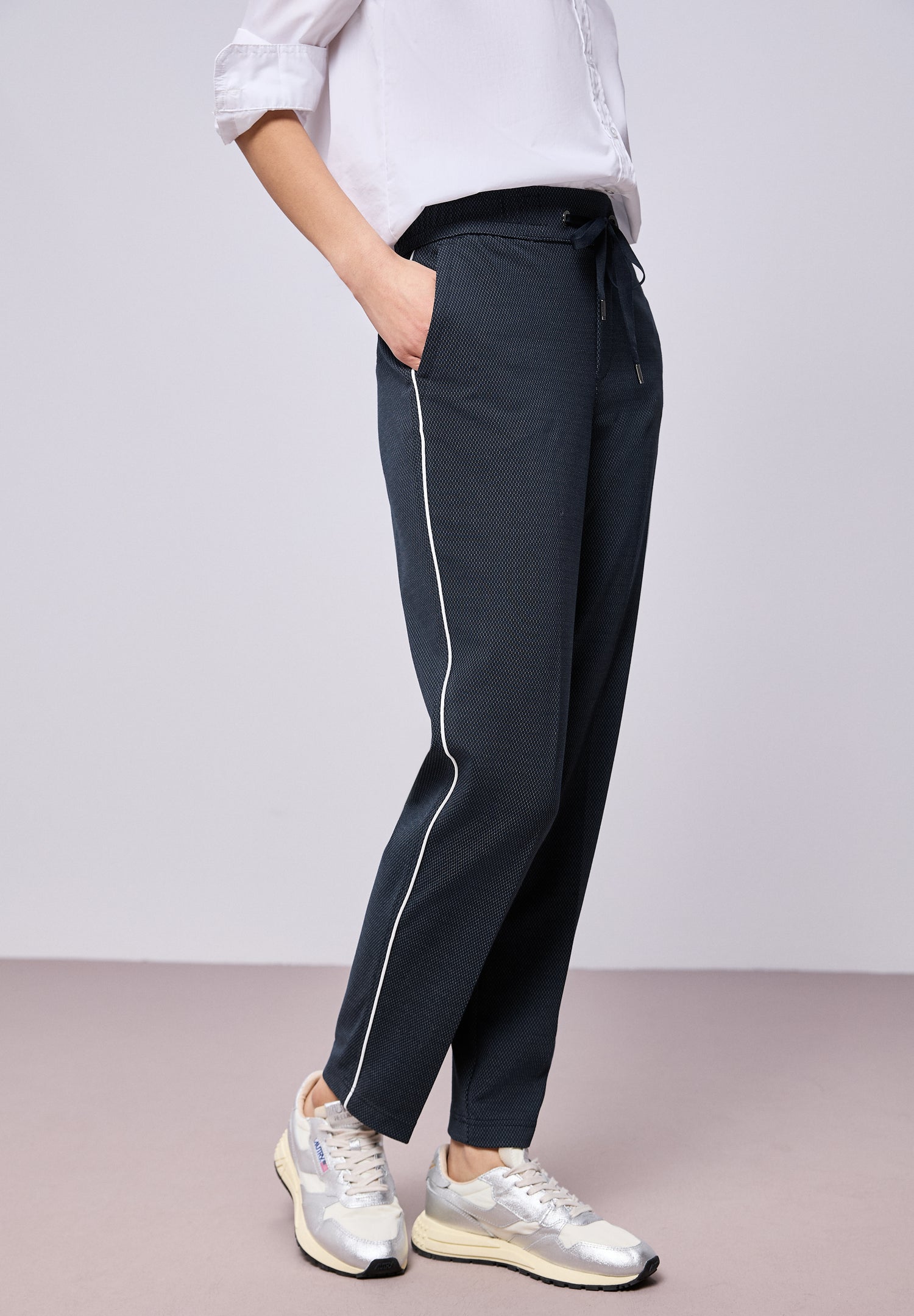 Street One Damen Stoffhose Bonny Loose Fit Slim Legs Mid Waist Bequem