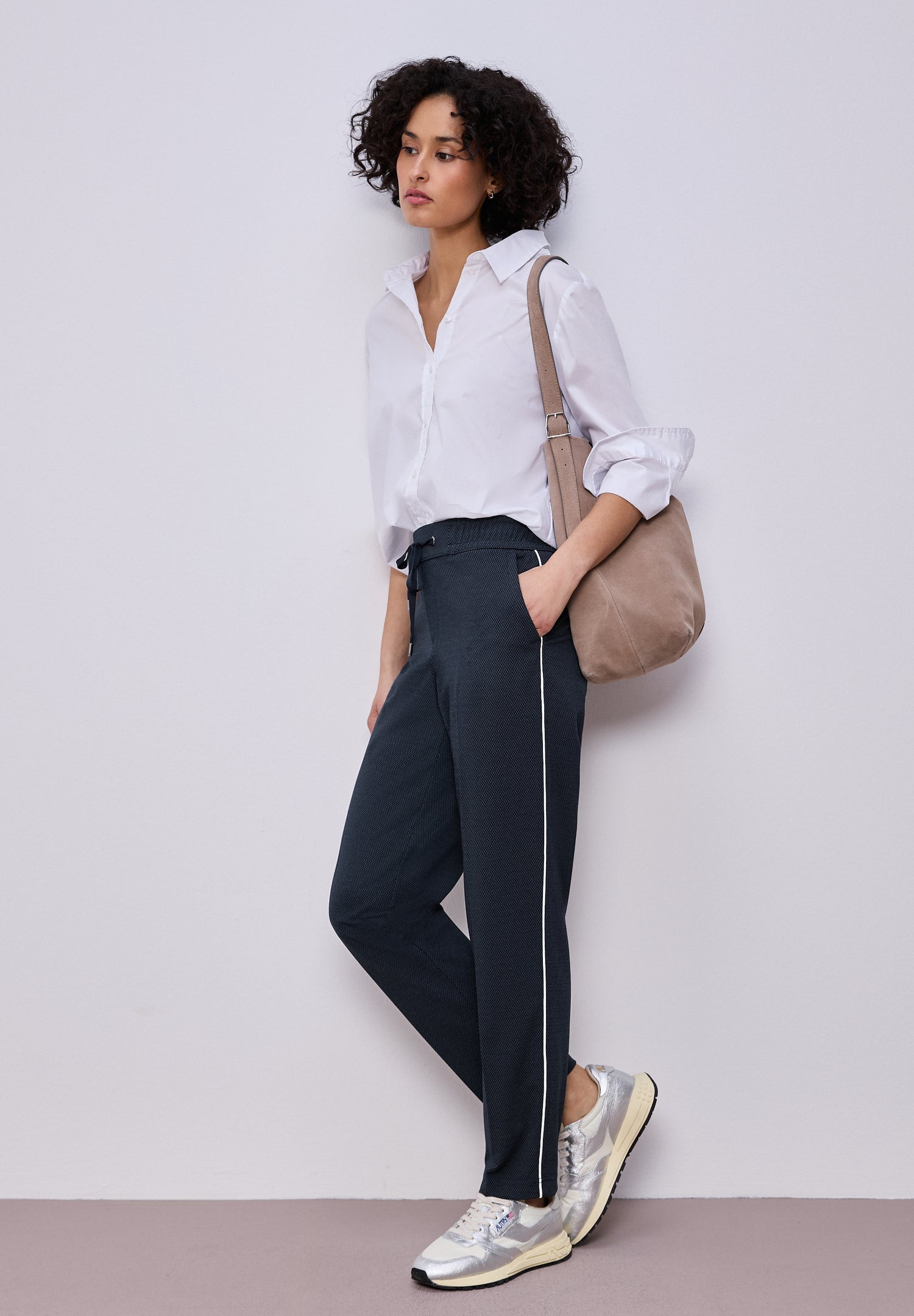 Street One Damen Stoffhose Bonny Loose Fit Slim Legs Mid Waist Bequem