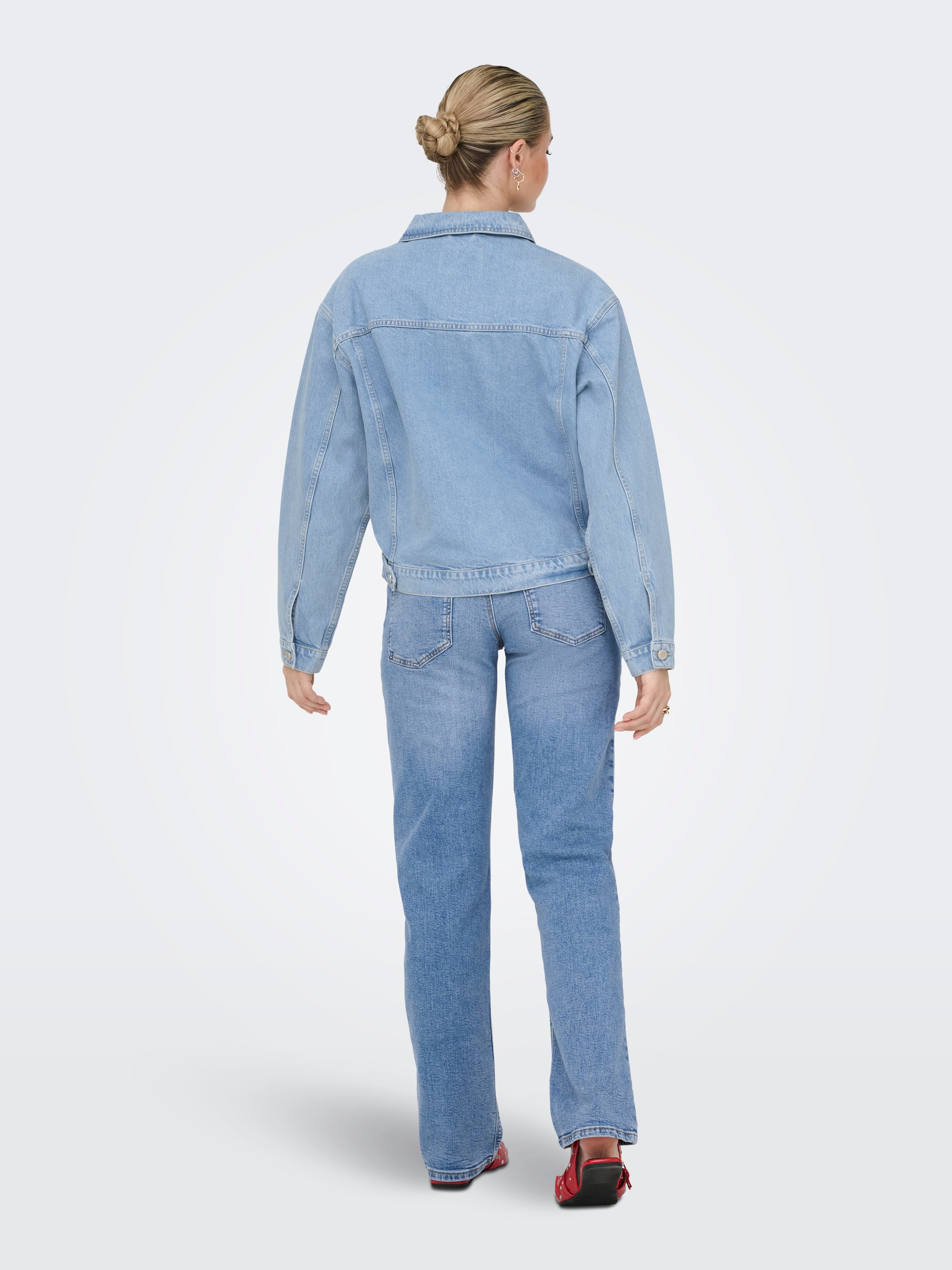 ONLY Zeitlose Damen Jeansjacke mit Knopfleiste Fly-Away Kragen
