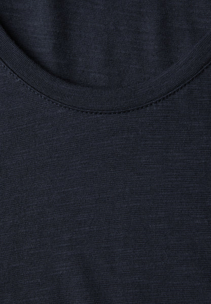 Basic T-Shirt