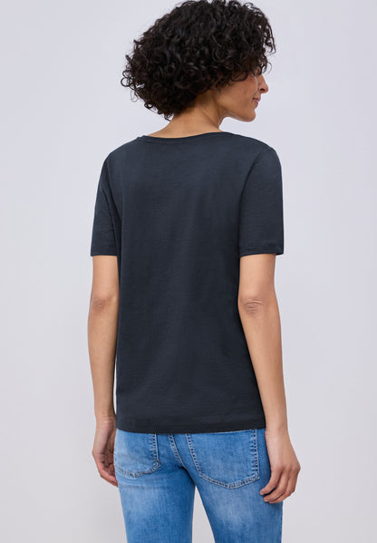 Basic T-Shirt