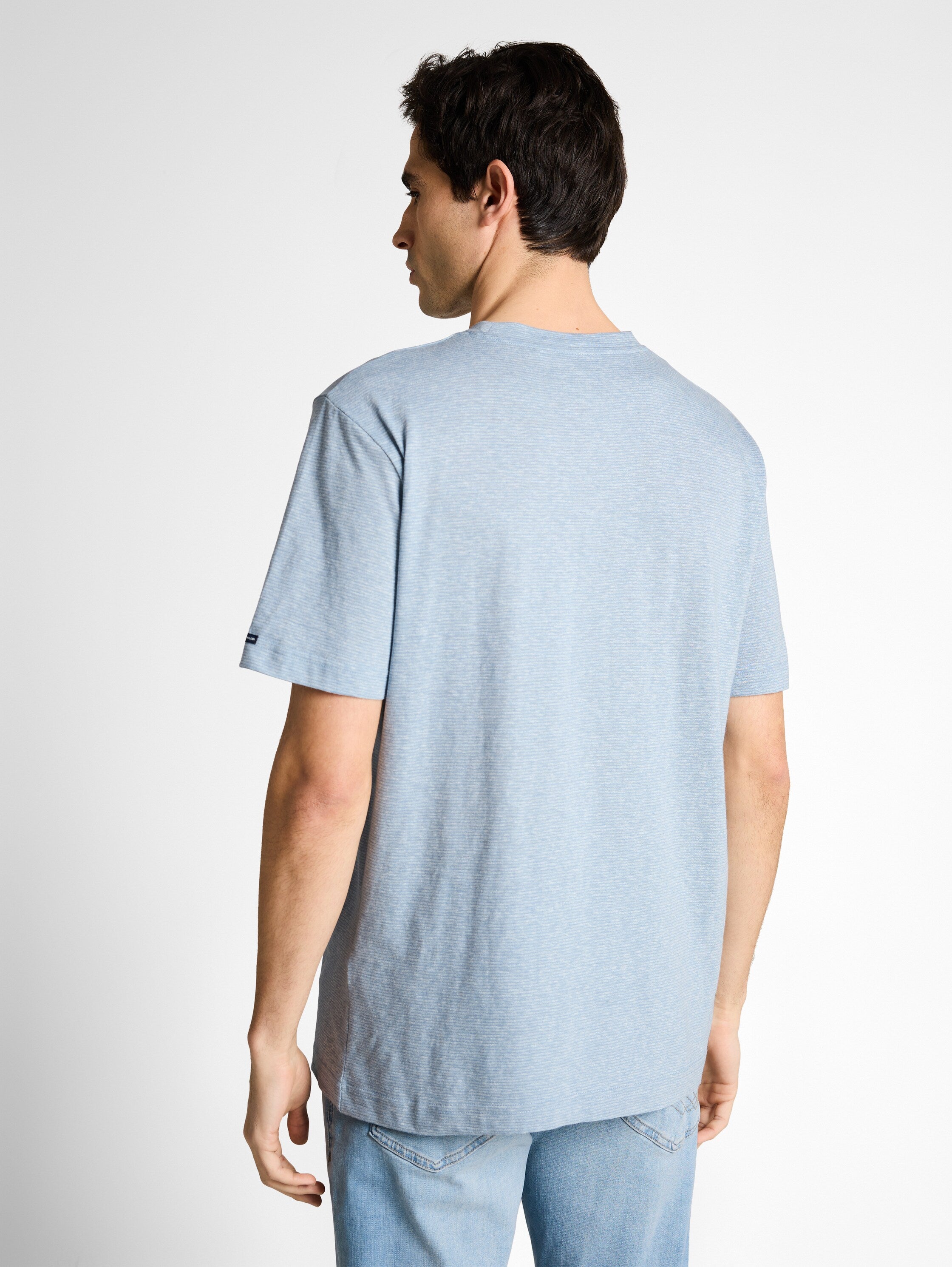 T-Shirt mit feinem Streifenmuster
