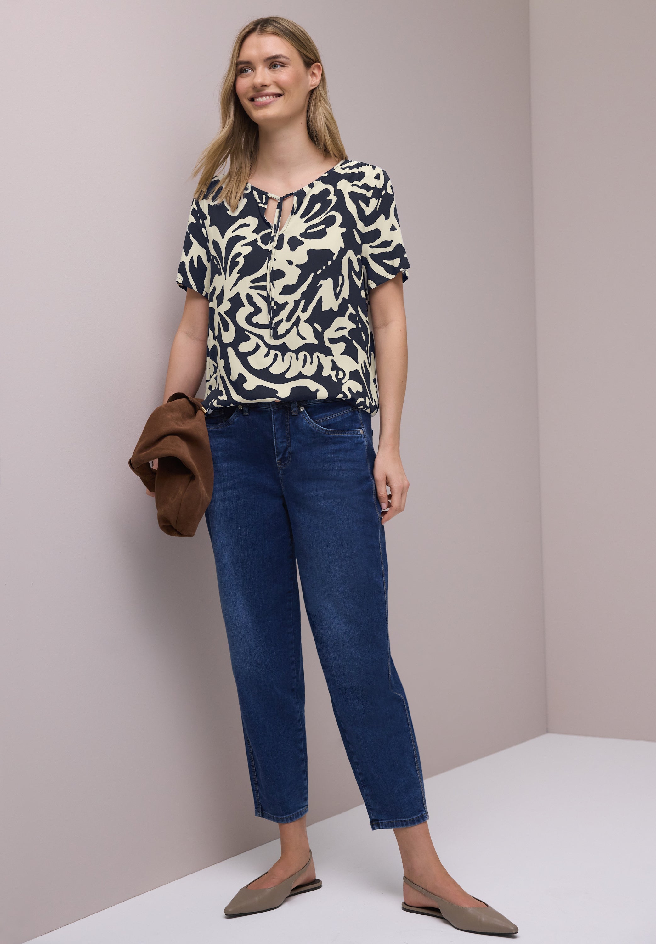 Bluse mit String-Detail