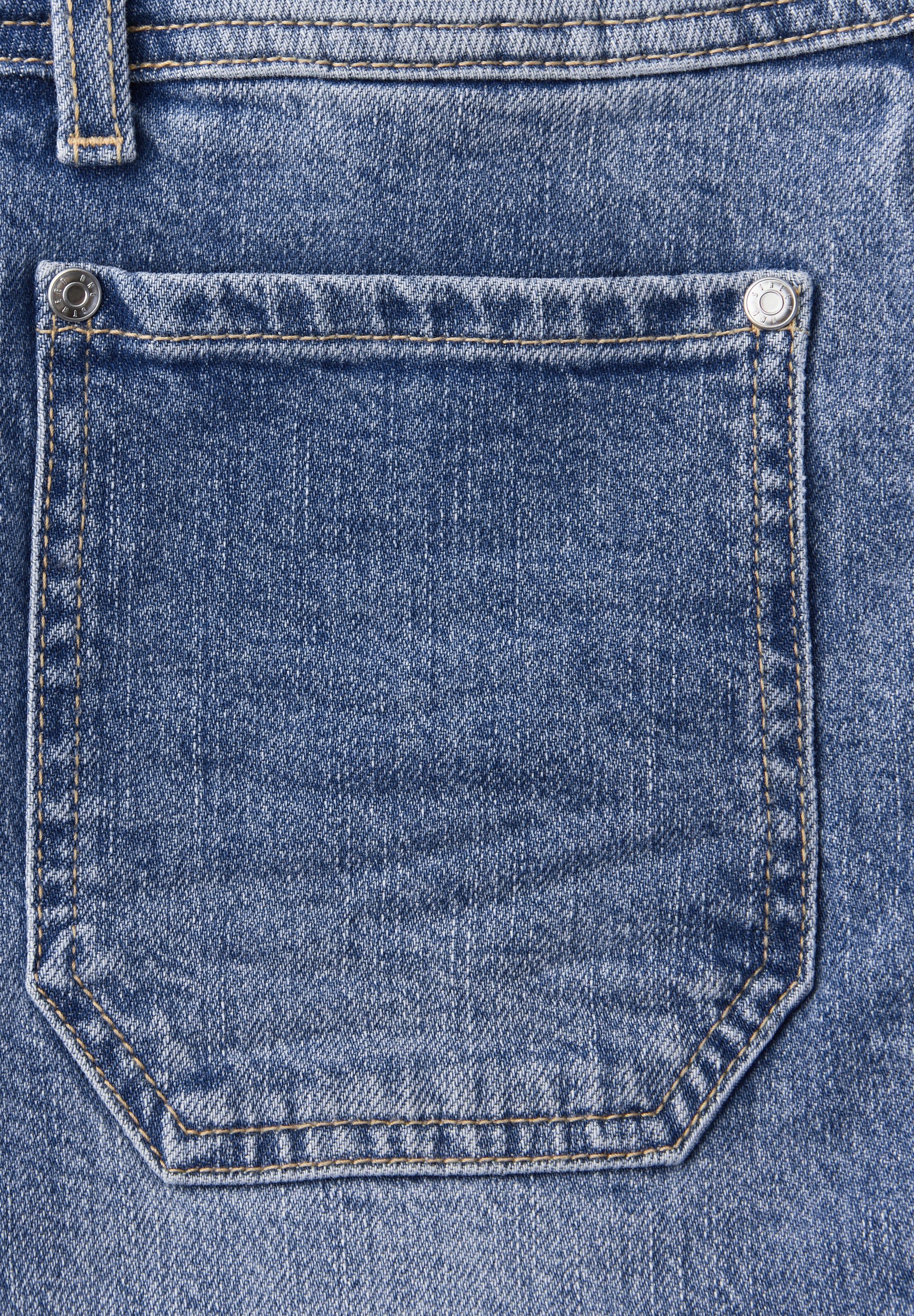 Straight Leg Jeans mit Saumdetail