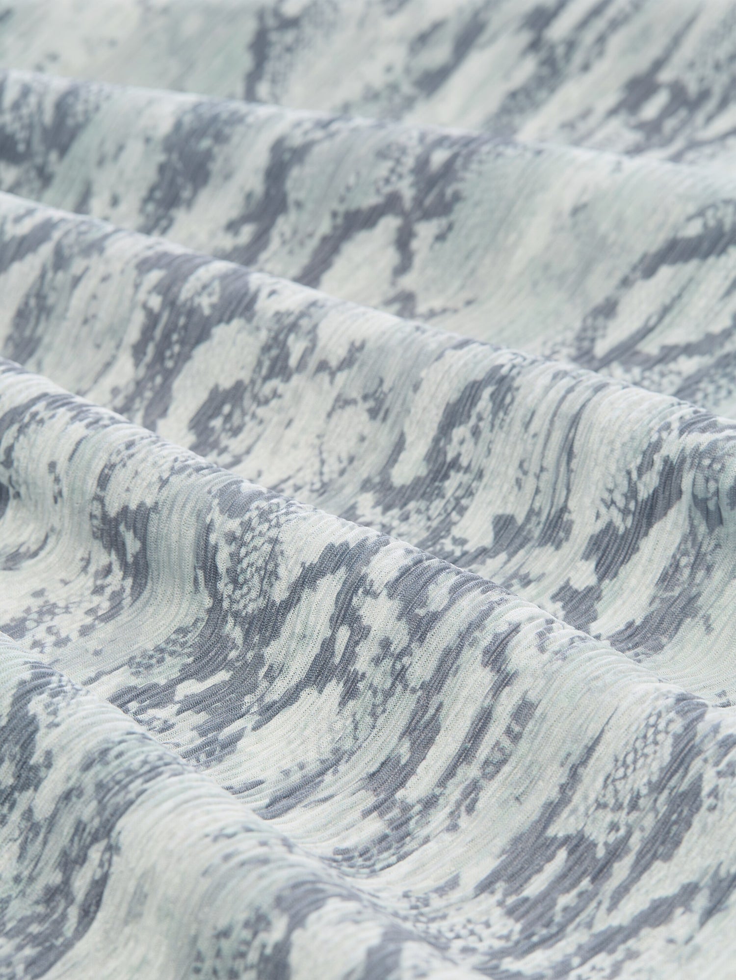 Crinkle Wickelbluse mit Schlangenprint