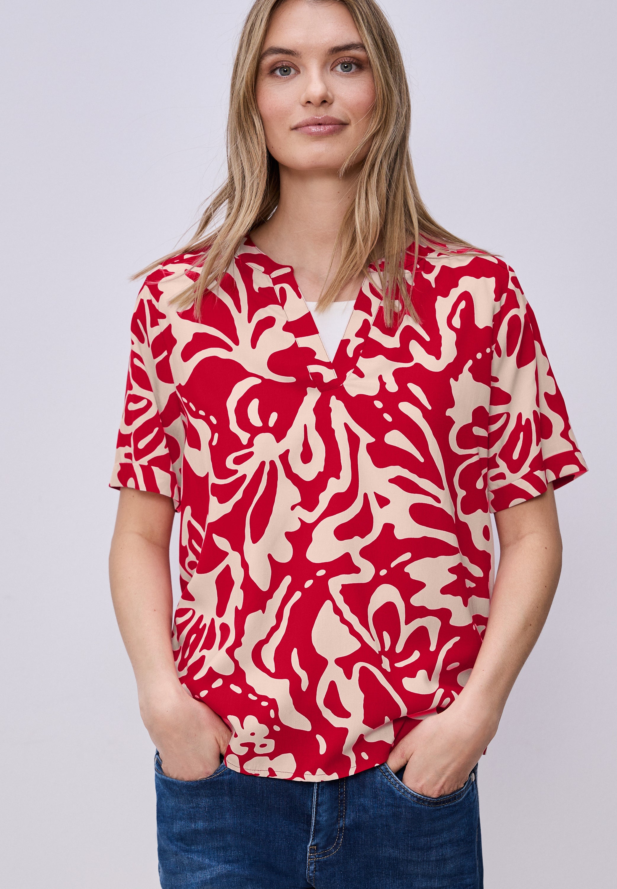 Kurzarm Bluse mit floralem Muster