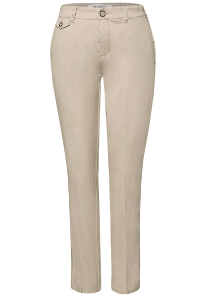 Chino im Casual Fit in softer Qualität