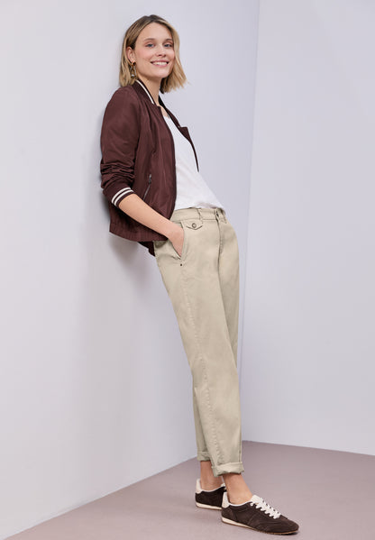 Chino im Casual Fit in softer Qualität