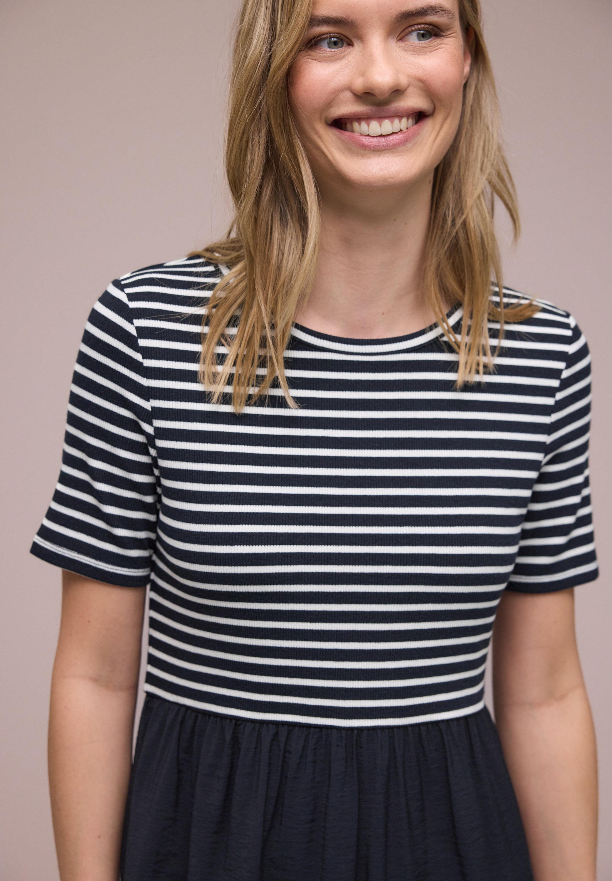 Midi-Kleid mit Strukturmix