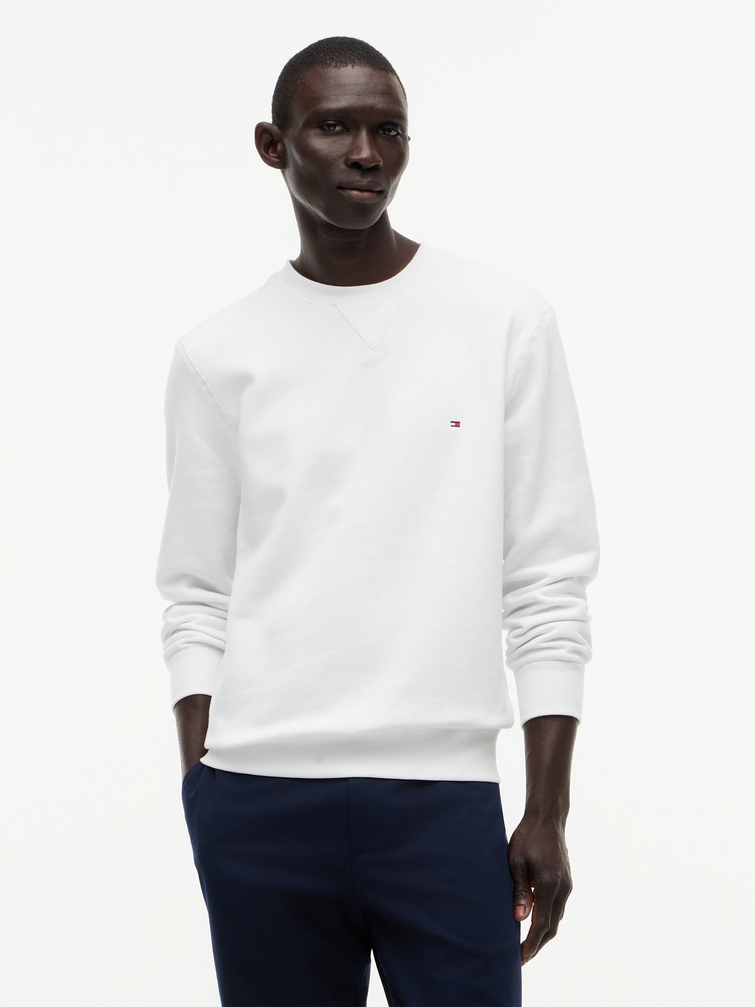 ESSENTIAL FLEECE CREWNECK