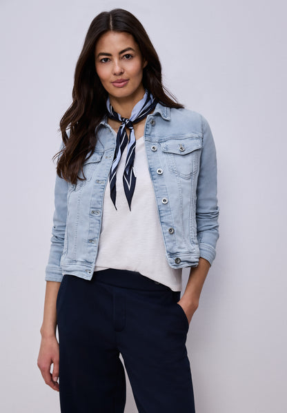 Jeansjacke mit Brusttaschen und Knöpfen