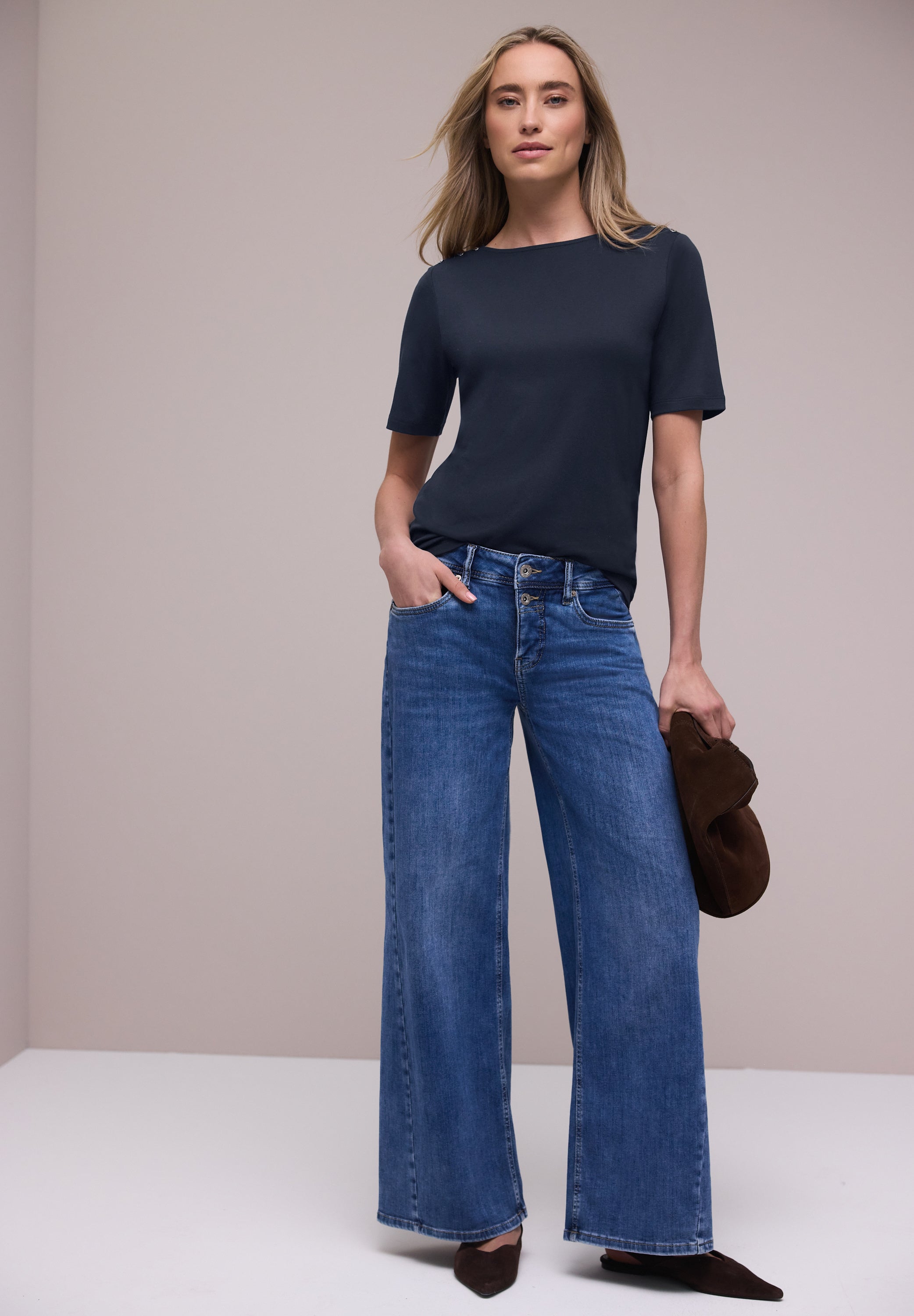 Kurzarm Shirt mit Knopfdetail