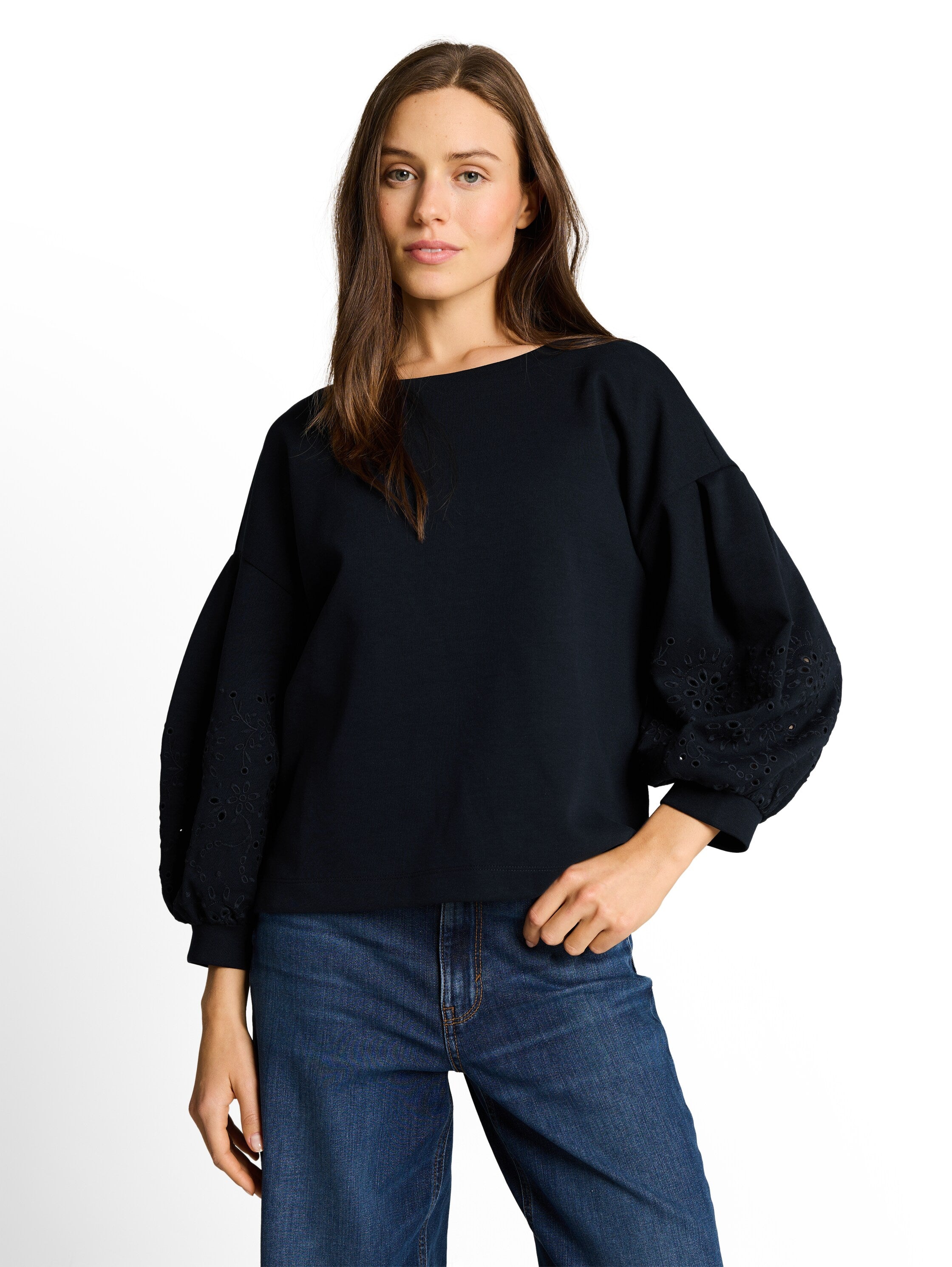 Boxy Sweatshirt mit Lochstickerei