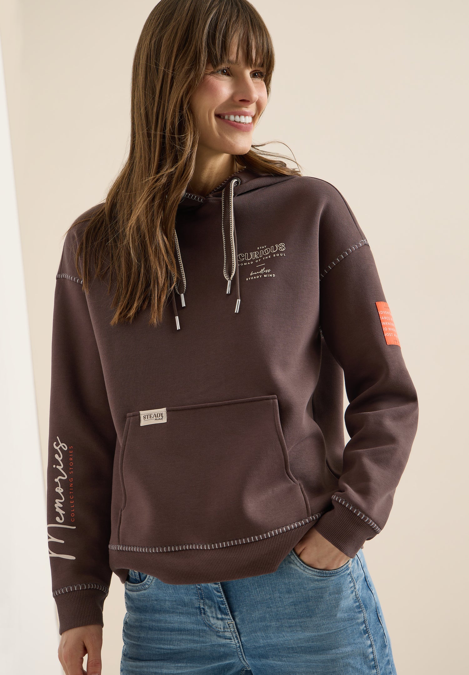 Hoodie mit Deko-Nähten