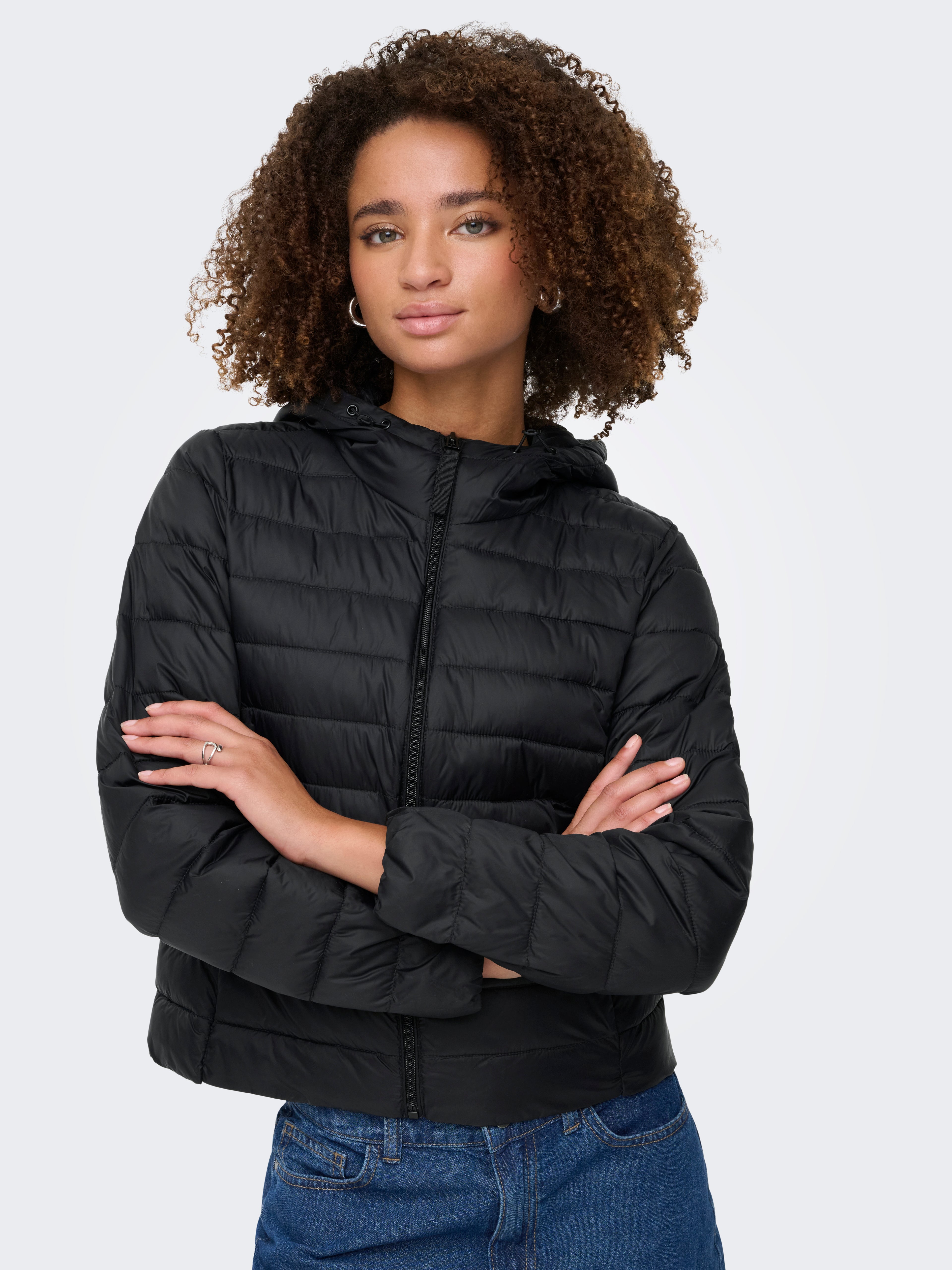ONLTAHIA LW QUILTED HOOD JKT NOOS OTW