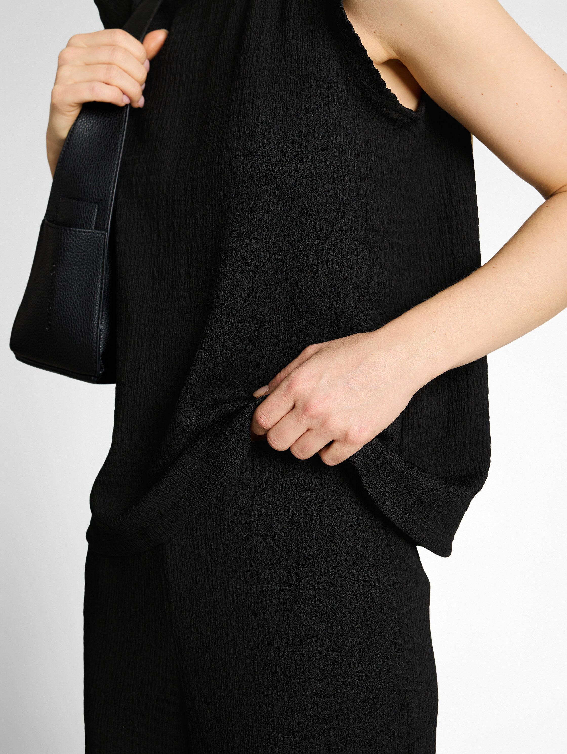 Crinkle Wide Leg Hose