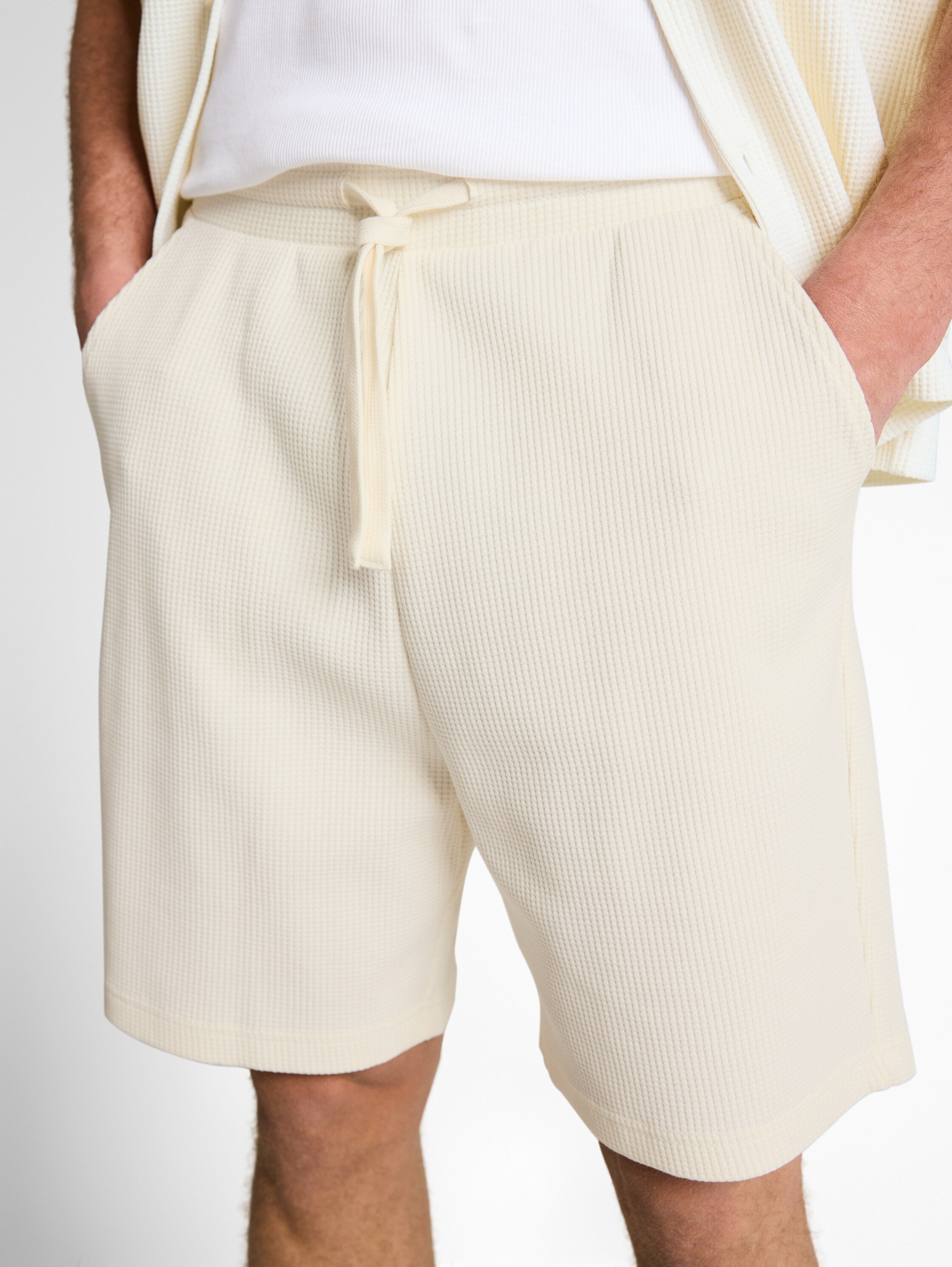 Relaxed Shorts mit Waffelstruktur