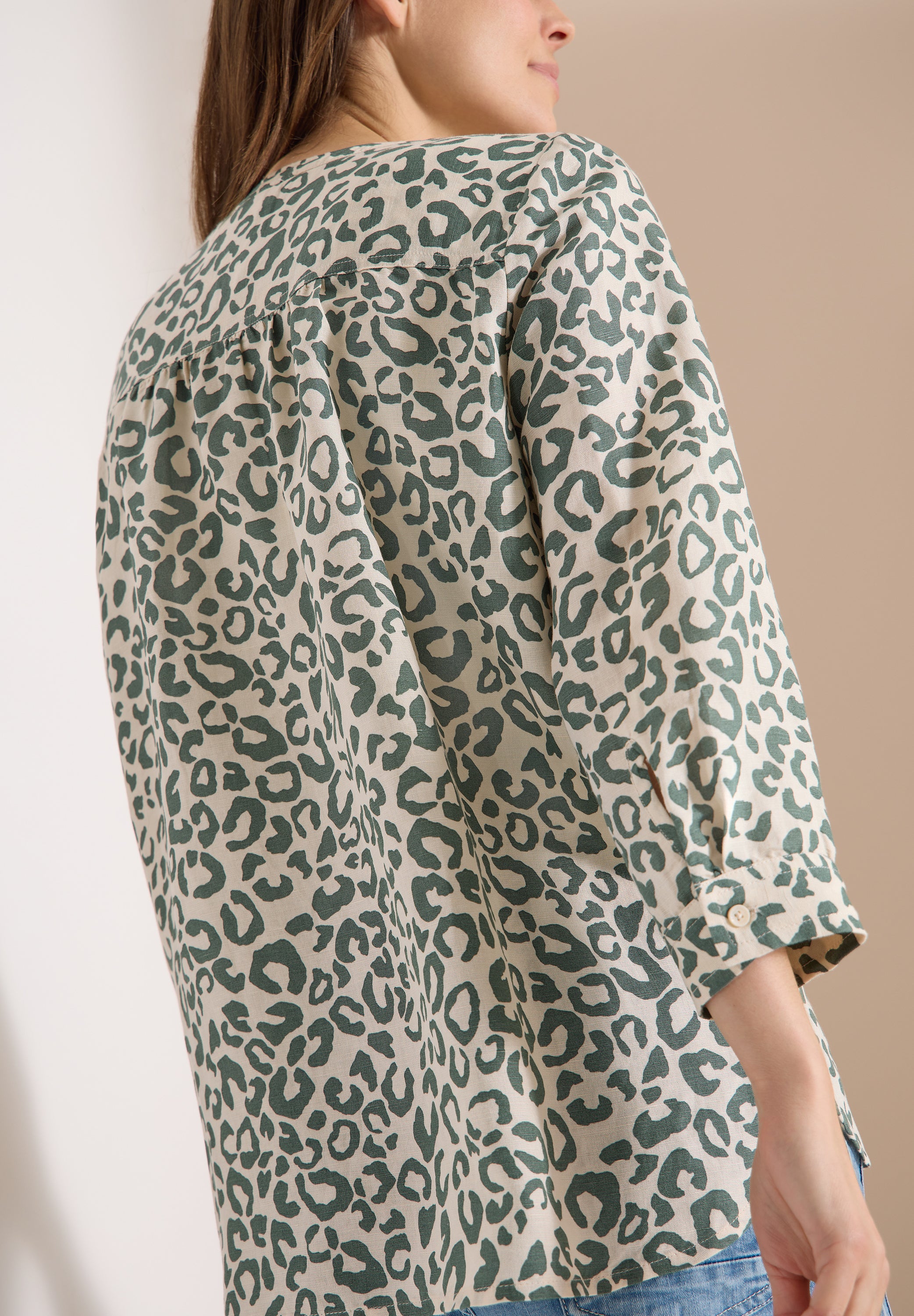 Bluse mit Leo-Muster aus Leinenmix