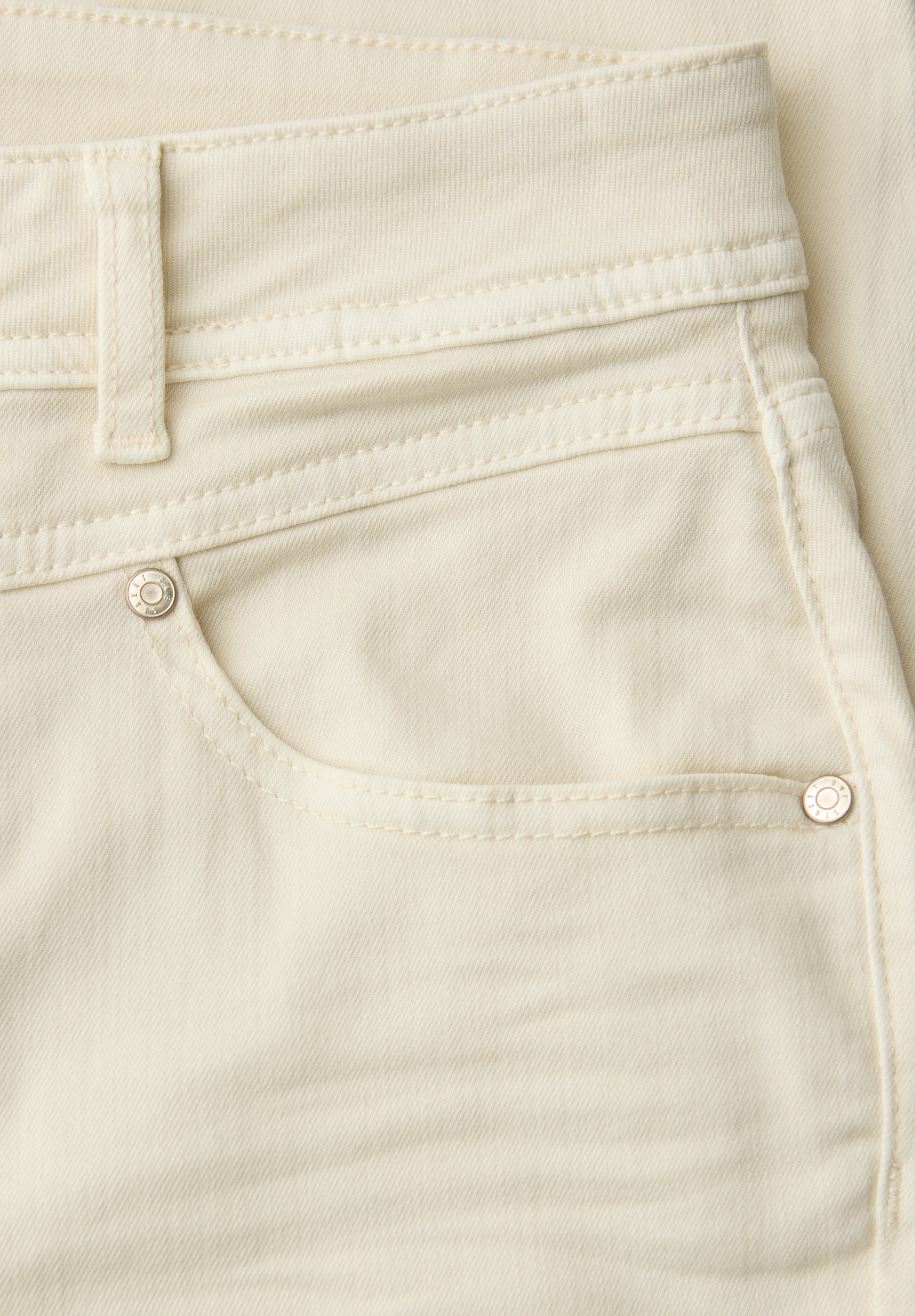High Waist Bootcut Jeans im Slim Fit
