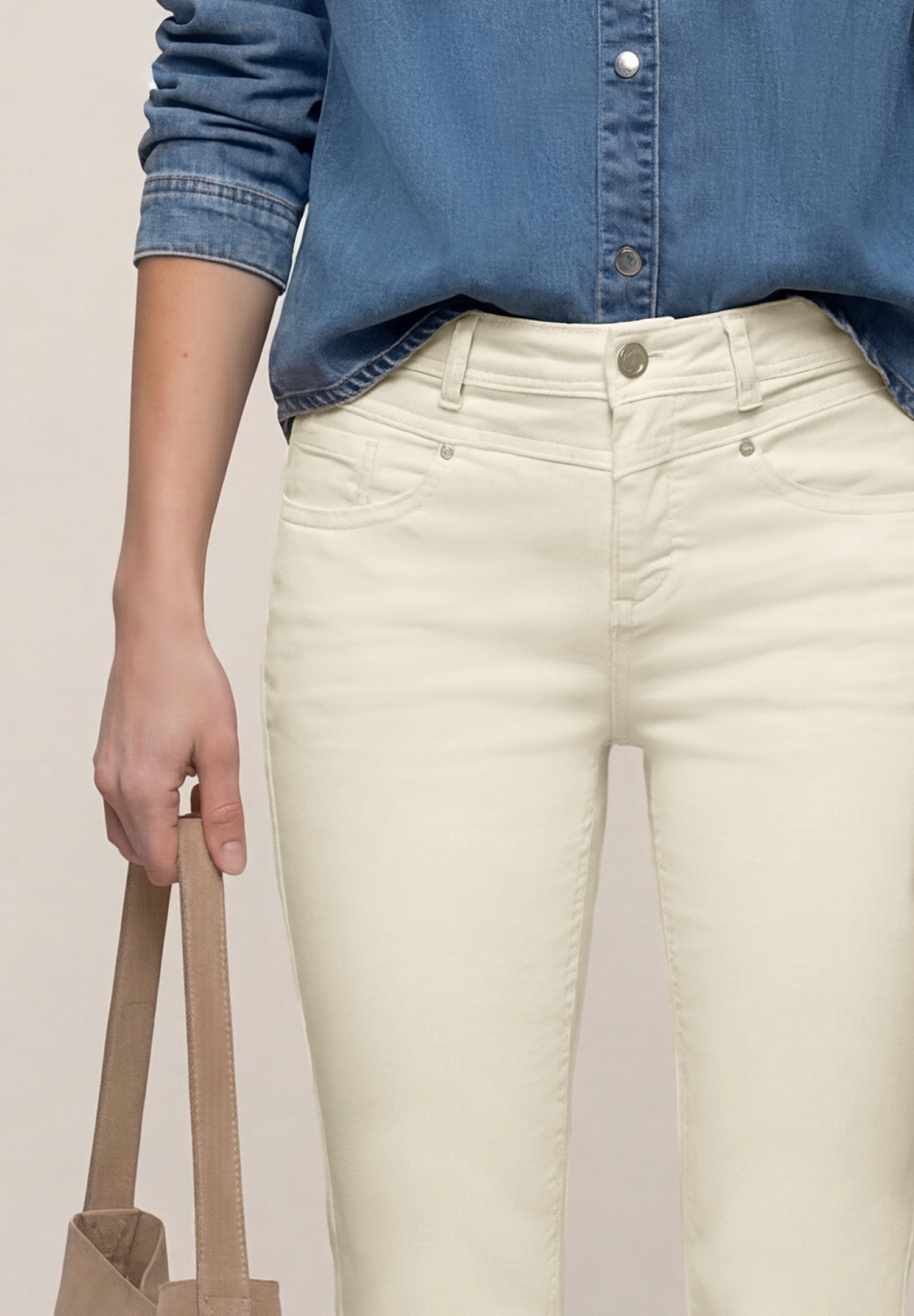 High Waist Bootcut Jeans im Slim Fit