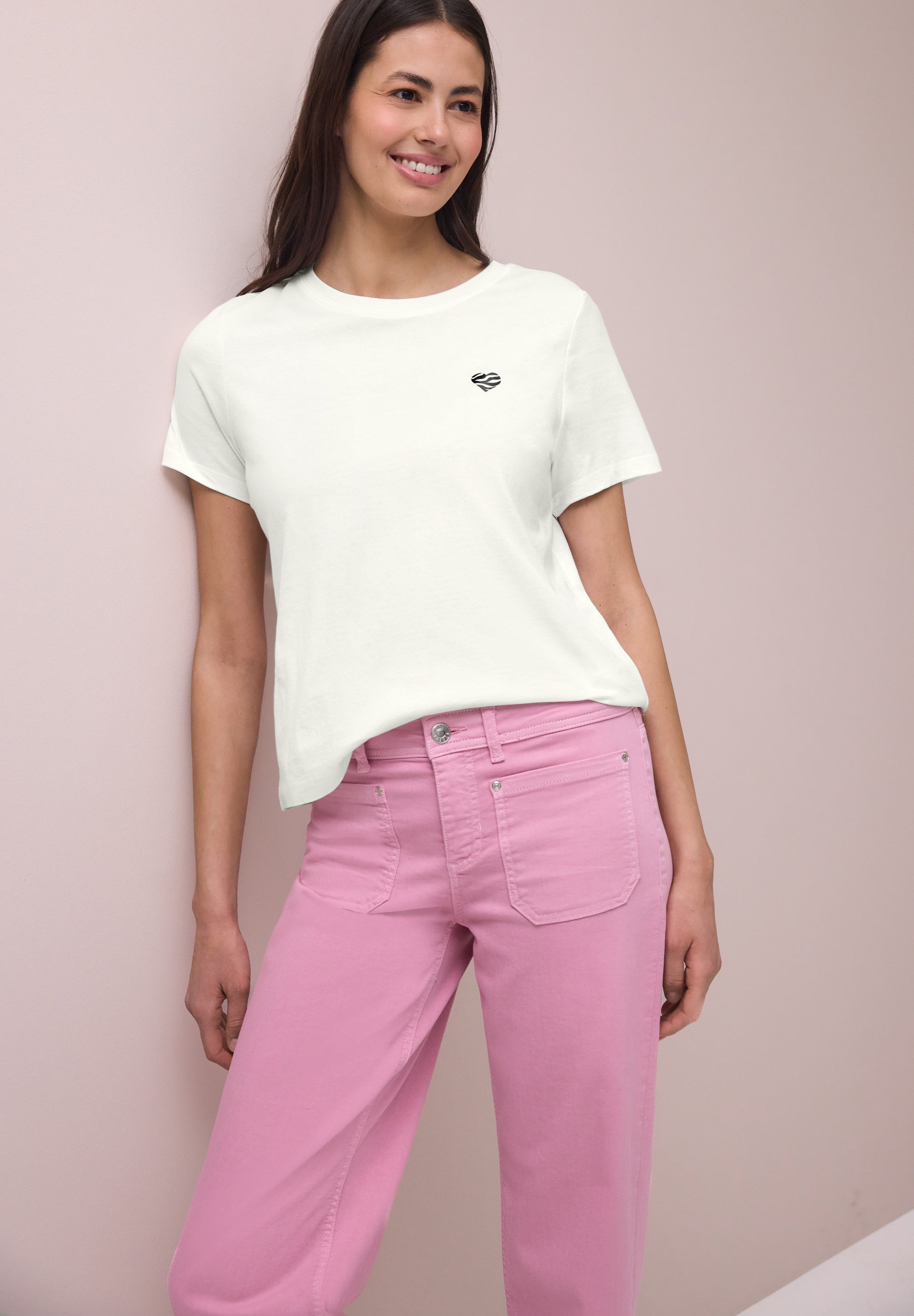 T-Shirt mit Rundhals und Herzdetail