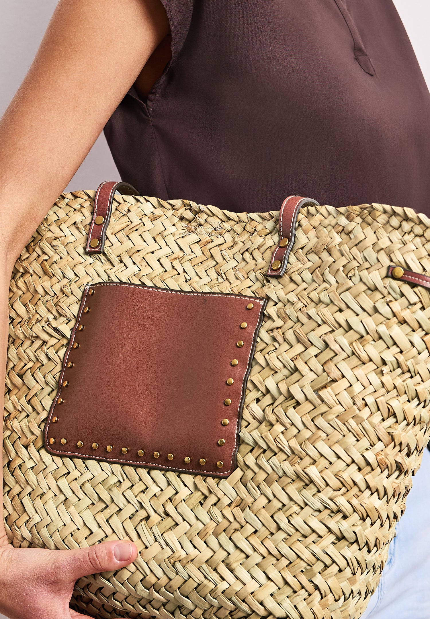 Tasche in geflochtener Korb-Optik