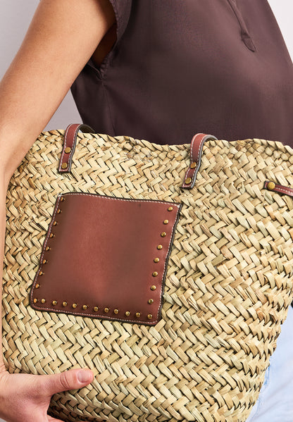 Tasche in geflochtener Korb-Optik