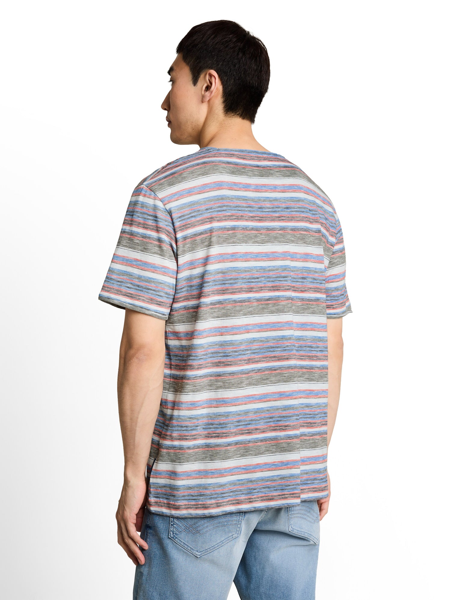 T-Shirt mit feinen Streifen