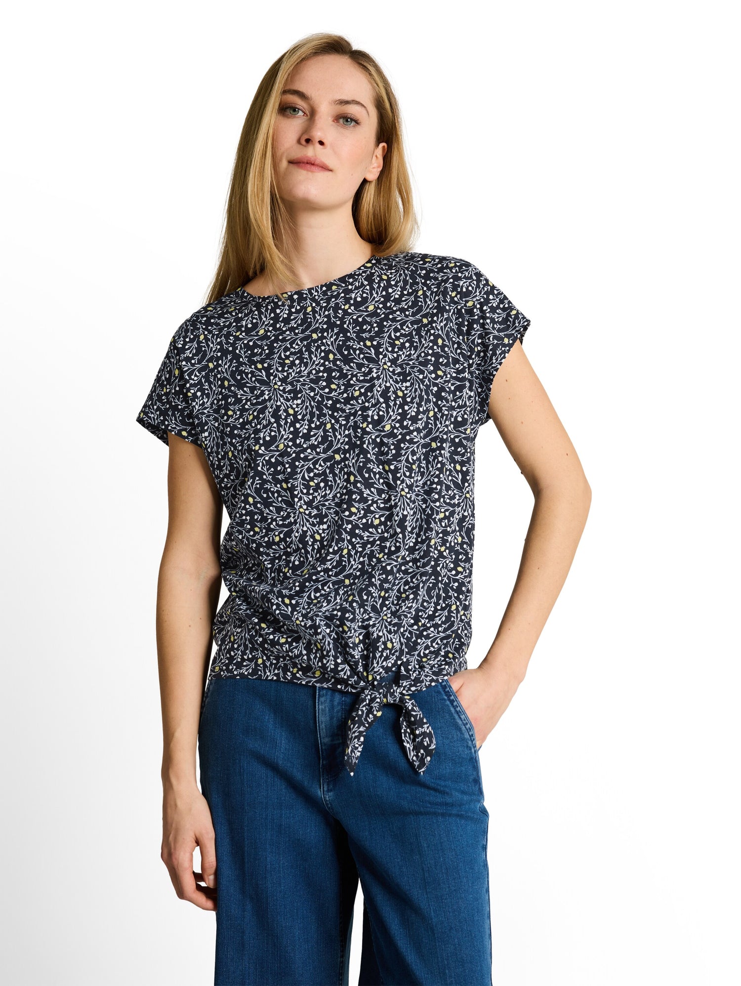 T-Shirt mit Knotendetail
