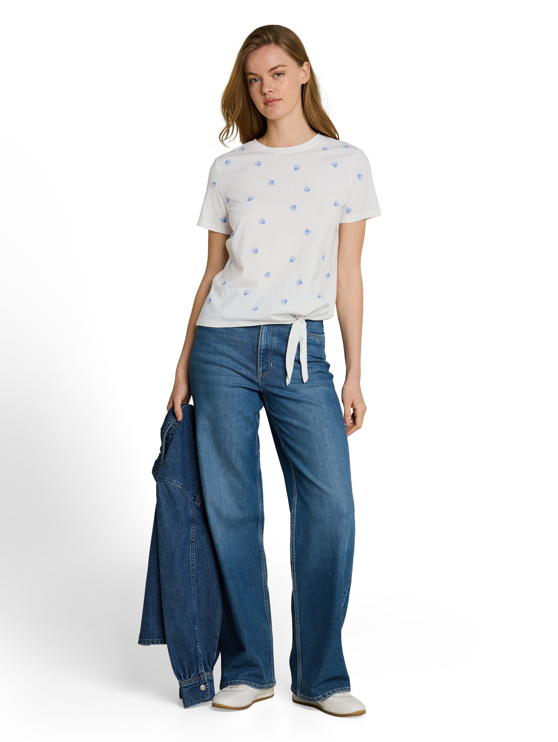 T-Shirt mit Stickereien