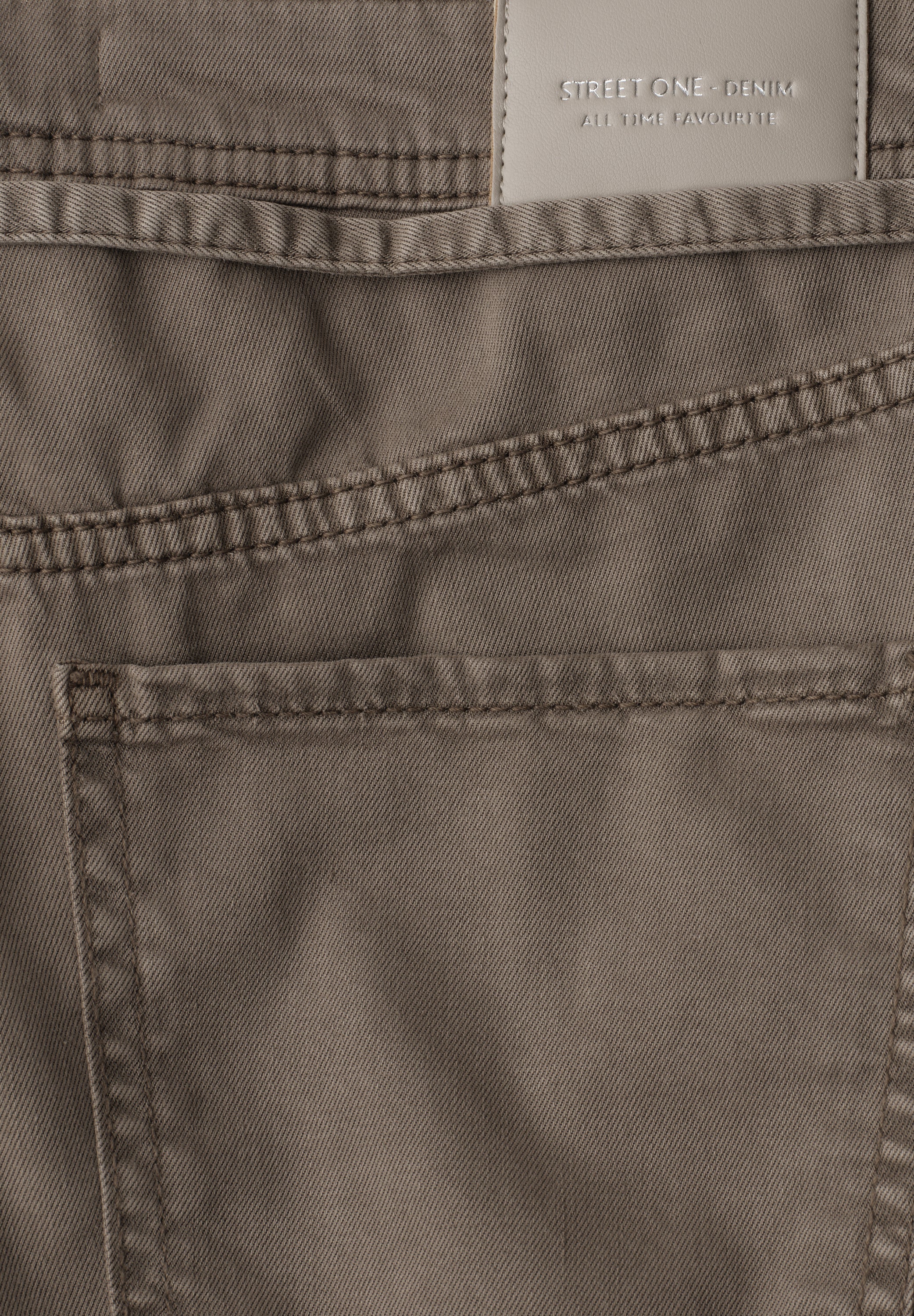Wide Leg Jeans mit Gürteldetail