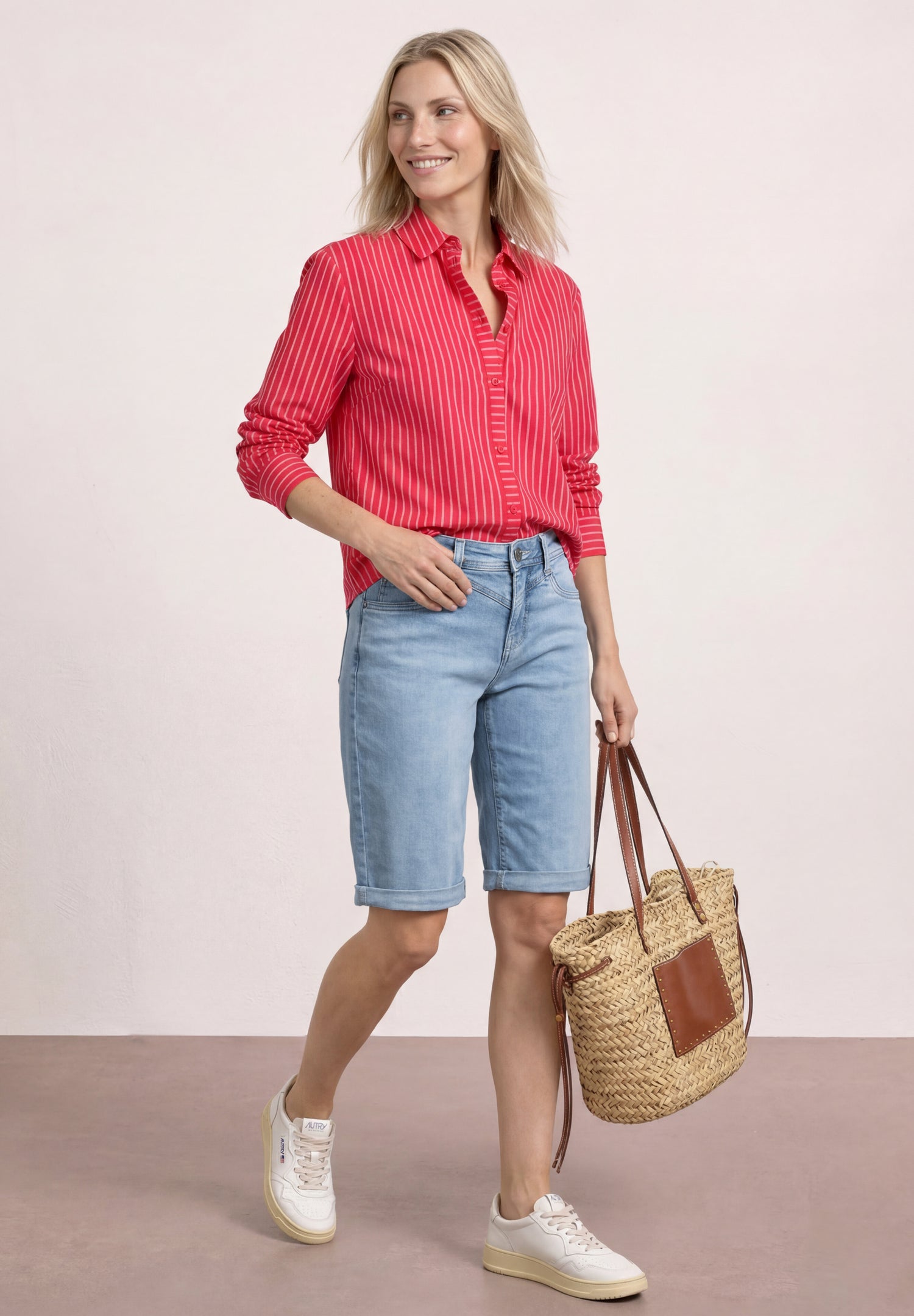 Slim Leg Bermuda mit Turn-Up-Detail