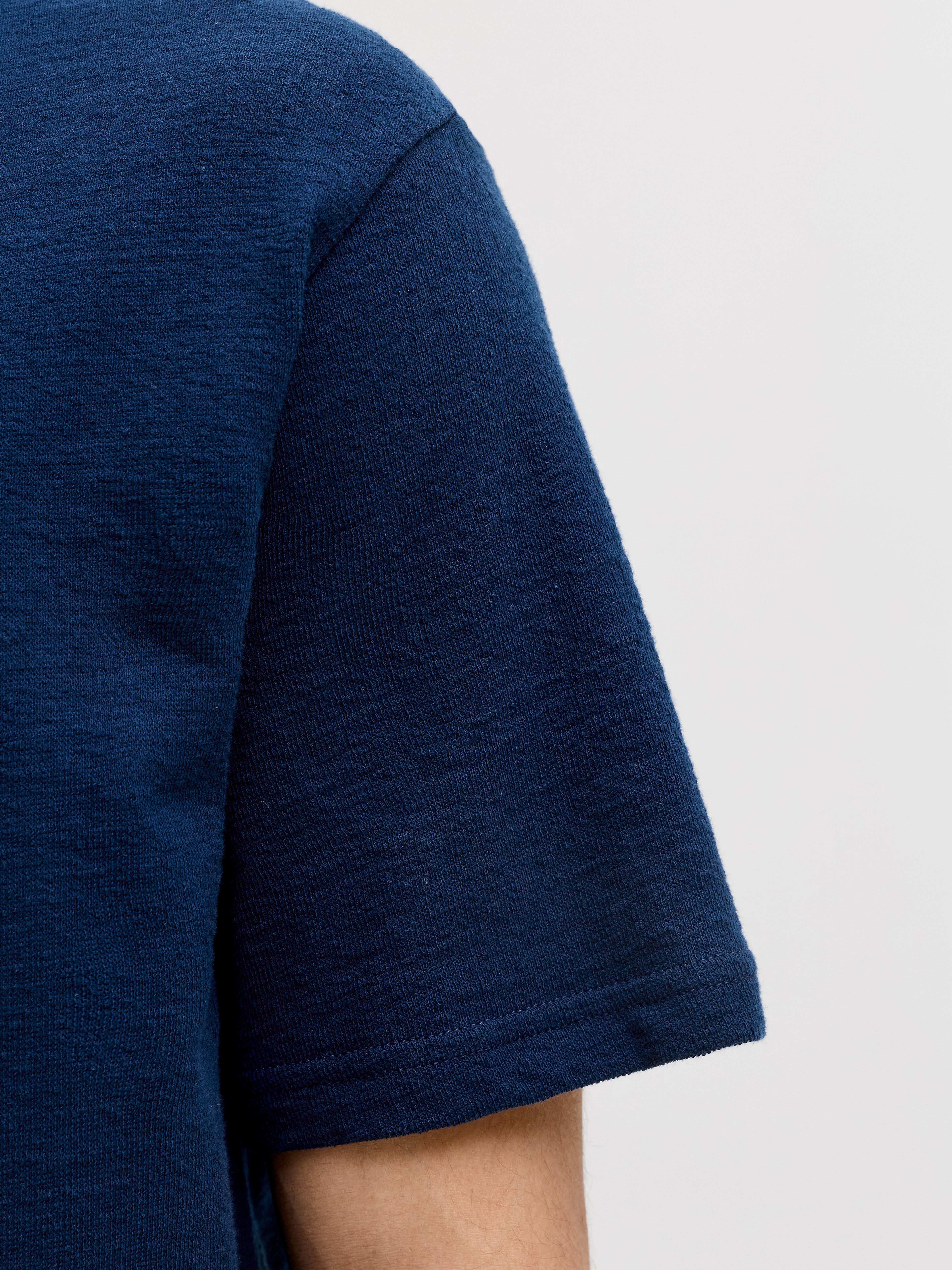 JPRBLULUCAS HENLEY SS TEE