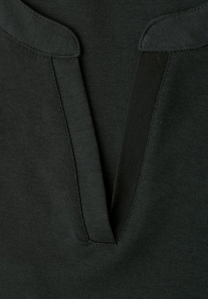T-Shirt mit Split Neck und Satindetails
