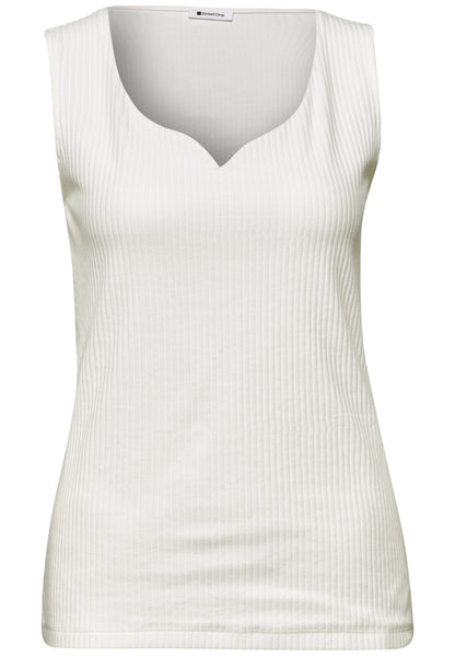 Basic Top mit Herzausschnitt