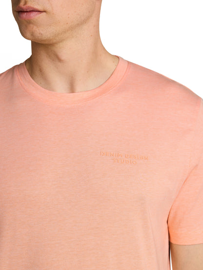 T-Shirt mit feinem Streifenmuster