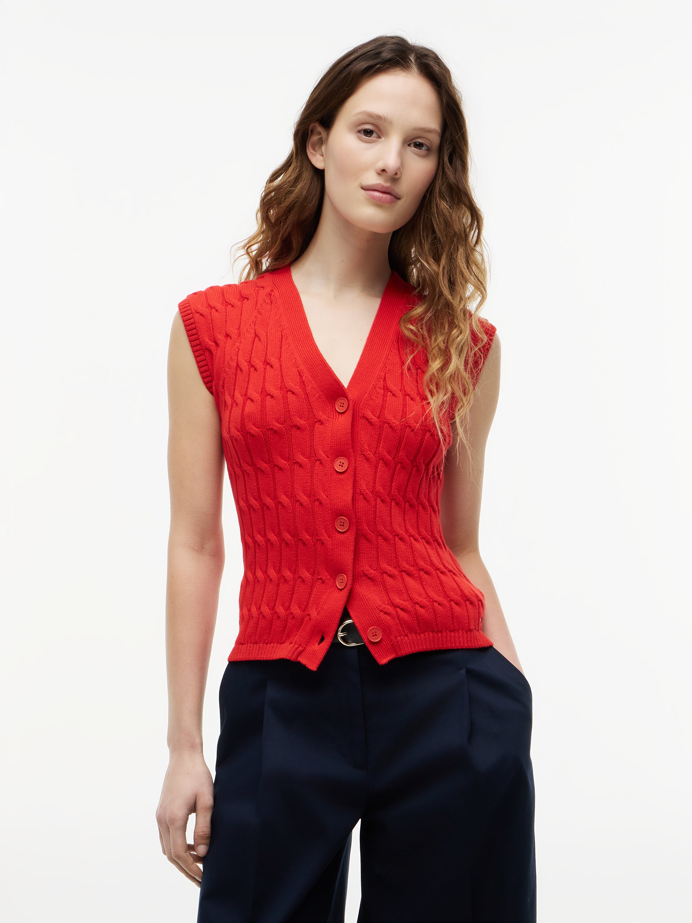 MID GG CABLE VEST CARDI