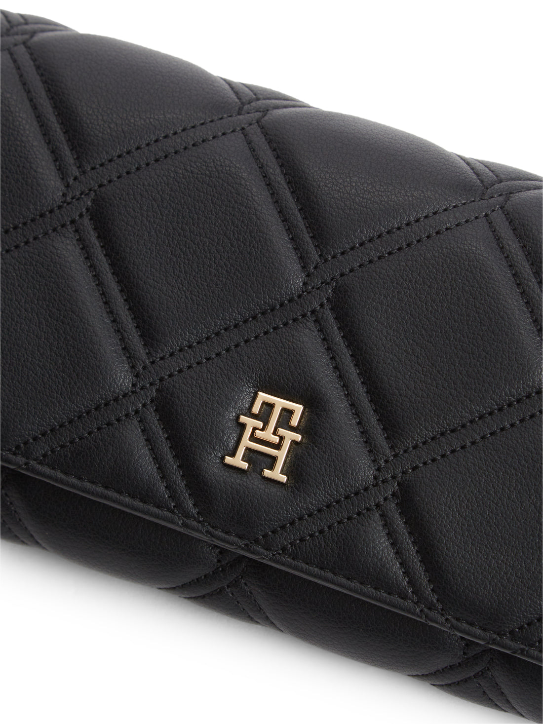 TH FEMININE WALLET ON CHAIN