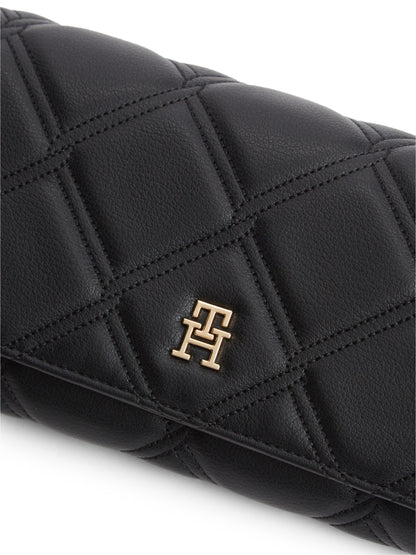 TH FEMININE WALLET ON CHAIN