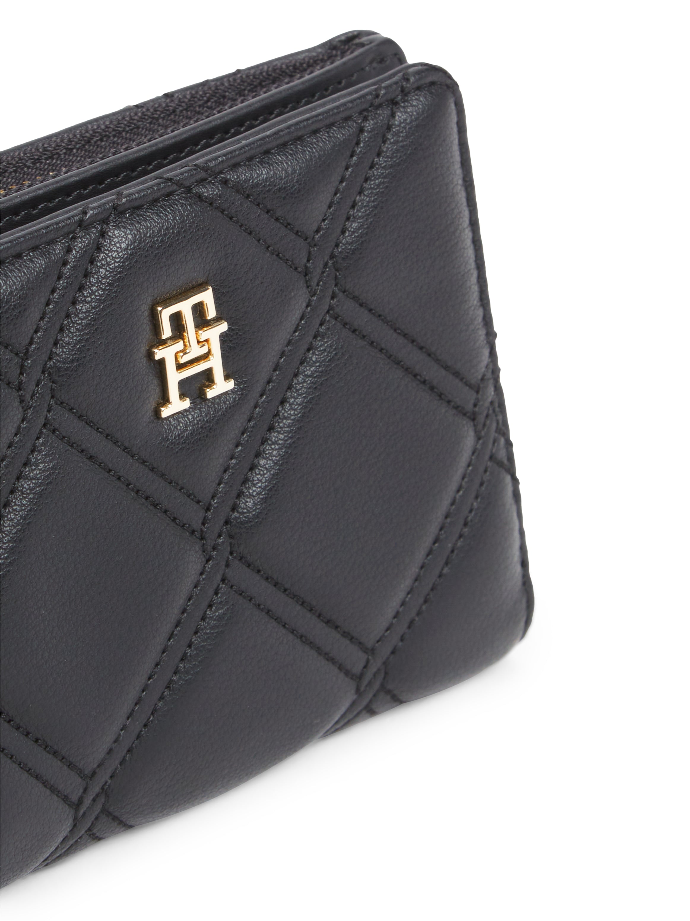 TH FEMININE BIFOLD