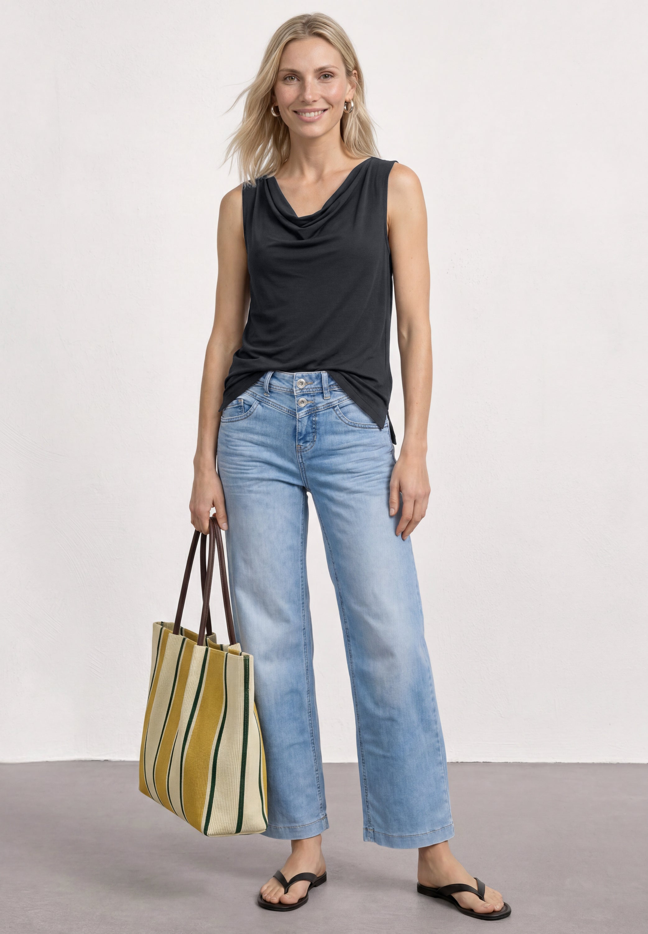 Silk-Look Top mit Wasserfall-Ausschnitt