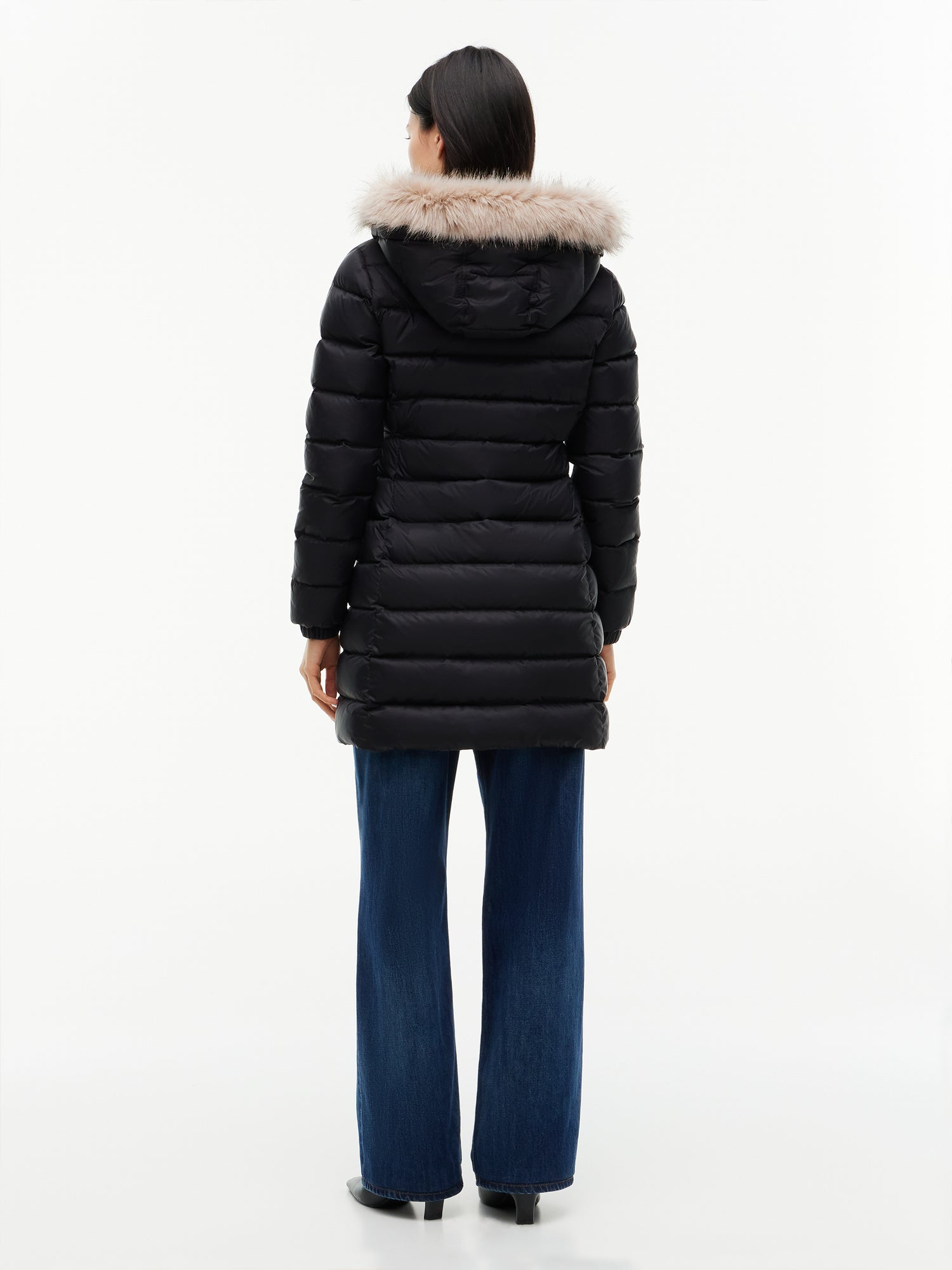 TJW ESSENTIAL HOODED DOWN COAT